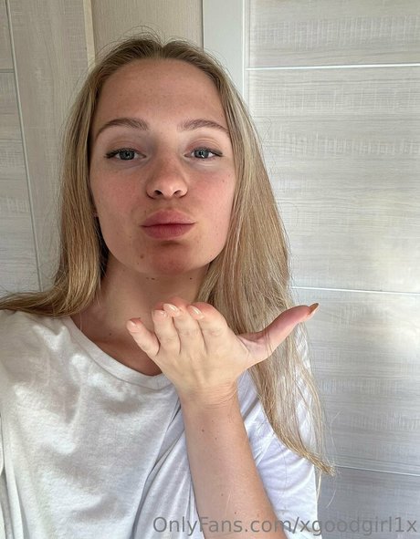 xgoodgirl1x model pic