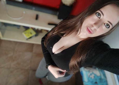 forbidden amara pretty pornstar pics