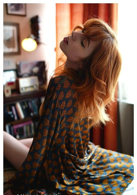 missnouveaux pornstar adult images