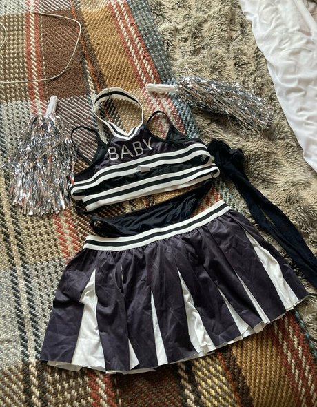 missnouveaux nudes pornstar picture