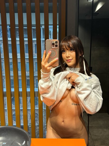 alternative69 model exclusive img