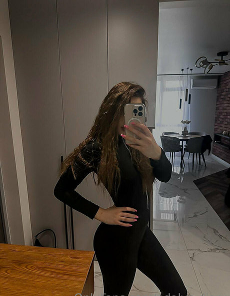 adalyn diary model pretty gallery