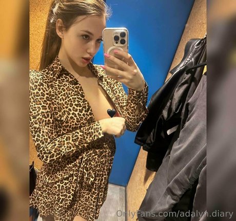 adalyn diary sexy model photo