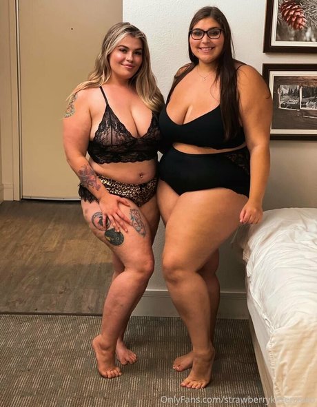 stepsiblings nudes star photos