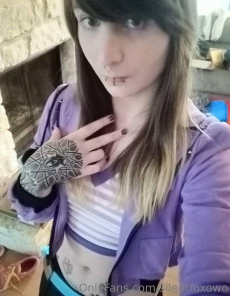 silentfoxowo exclusive actress photos