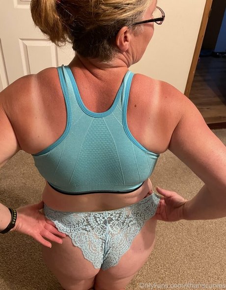 khariscurves pornstar nude galleries