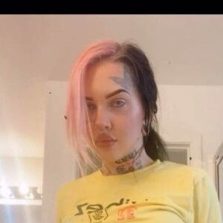 Baby Goth exclusive model pic