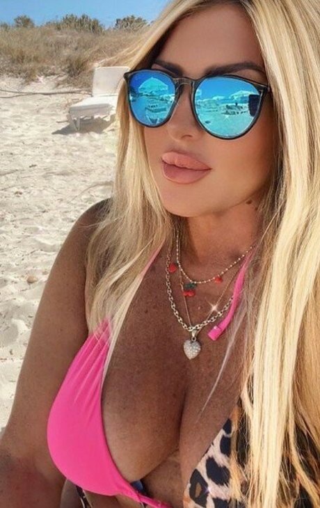 dmv onlyfans pretty photos