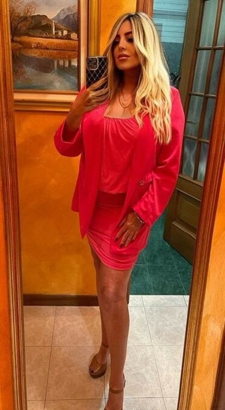 Flaviana Basta star art archive