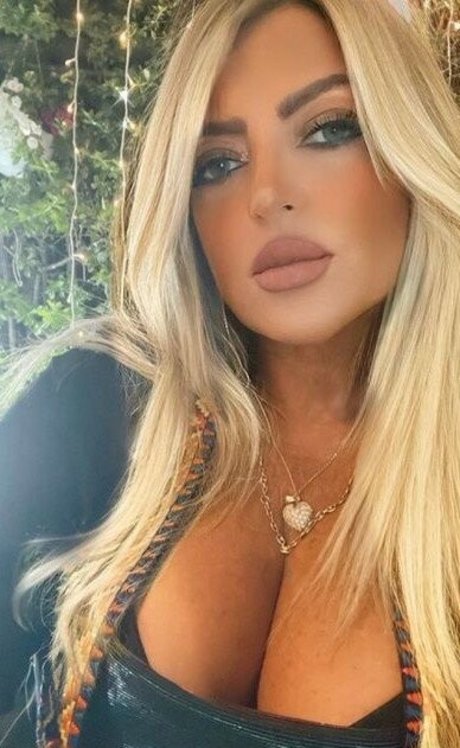 Flaviana Basta best star galleries