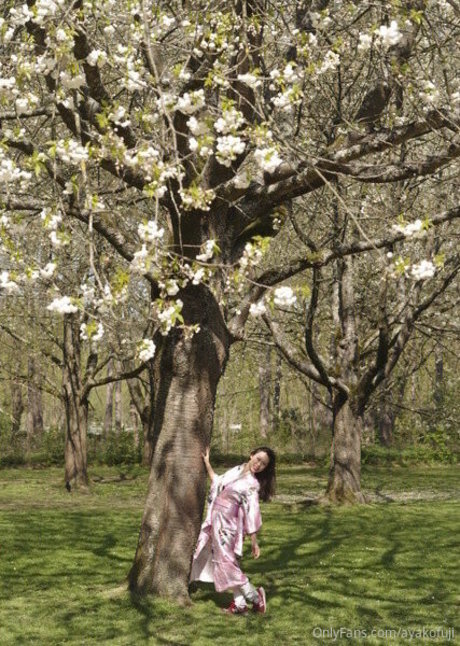 beach blonde onlyfans free xxx pic