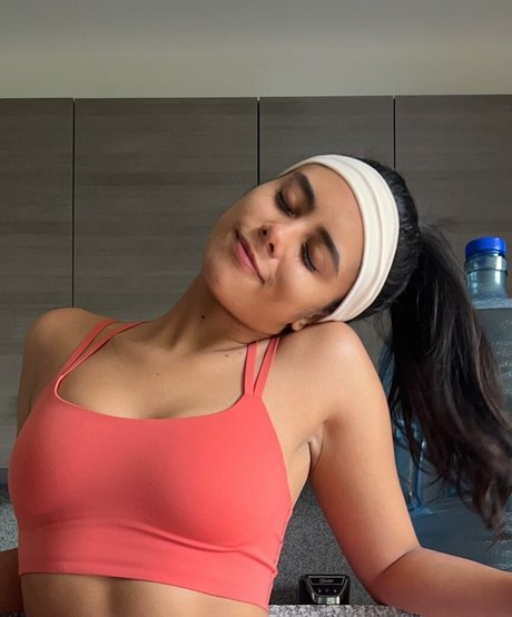 Renata Vaca top star pic