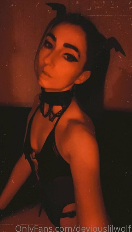 deviouslilwolf star porn picture