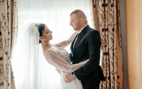 Boudoir Galleries nude actress images