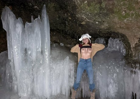 Honey Hayes beautiful pornstar pic