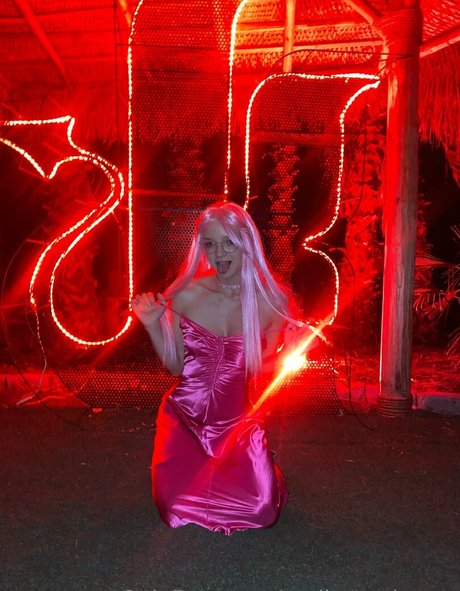 Honey Hayes pornstar exclusive photo