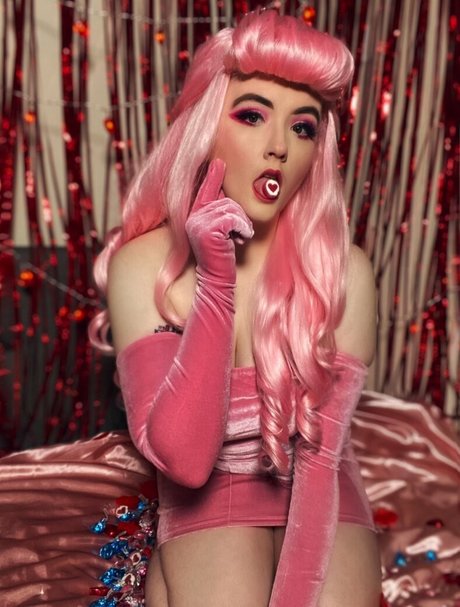 Smmi Dm sexy pornstar pictures