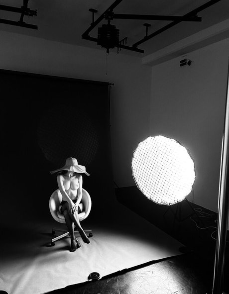 babe brunette onlyfans free naked galleries