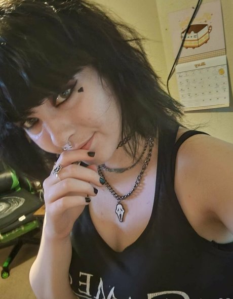 greentea98 star naked photo