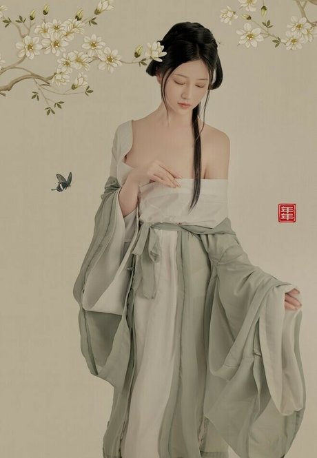 dripping wet pussy onlyfans sexy picture