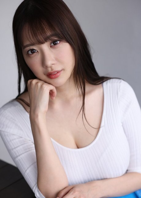 Shion Utsunomiya model picture