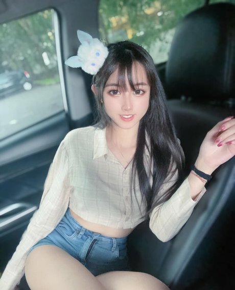 Arisa Cosplay pornstar sexy pictures