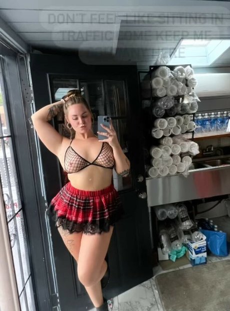 Bootylicious barista hot pornstar img