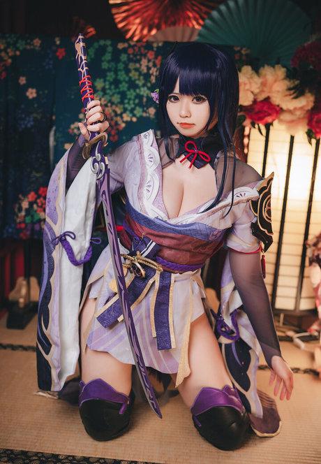 Soraqq pornstar naked gallery