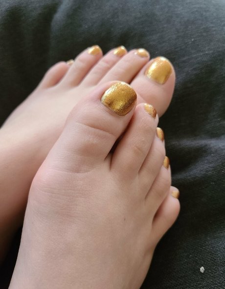 curvy redhead onlyfans hd pic