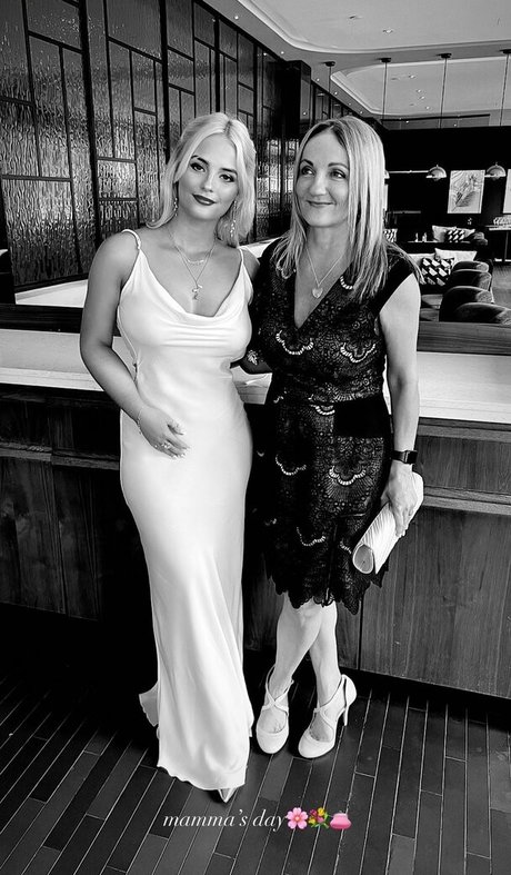 Amelia Eve Gibson pornstar nice image