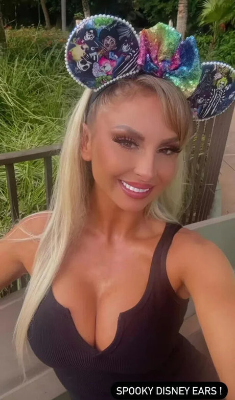 teen asian onlyfans hot sexy photo