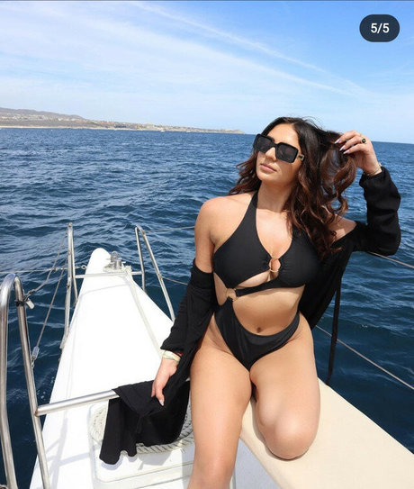 moms onlyfans sexy nude images