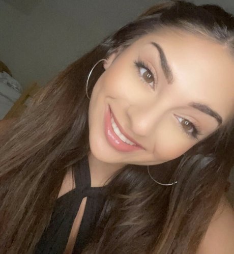 Sami Brielle erotic model gallery