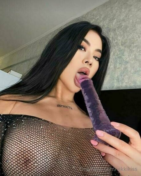 vikkikiss star erotic galleries