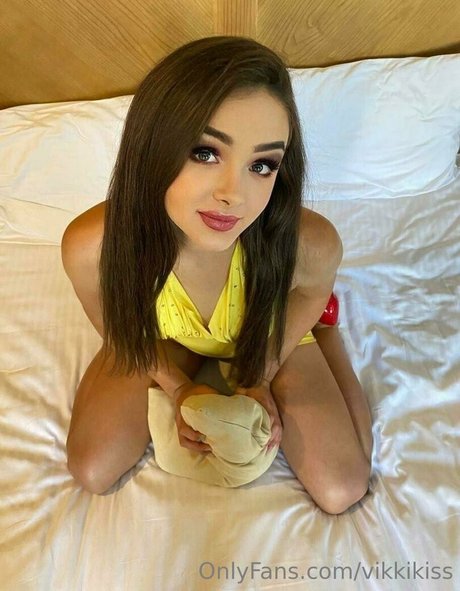 vikkikiss xxx actress pictures