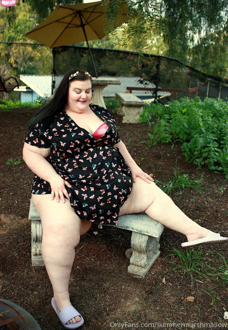 pawg teen onlyfans hot nude picture