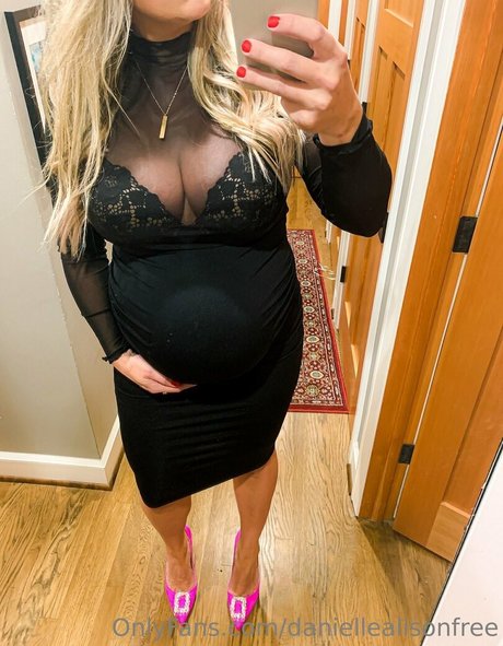 danielle alison_ erotic star galleries