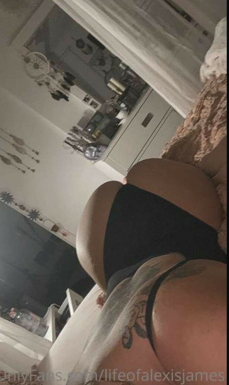 Alexisejames__ free pornstar picture