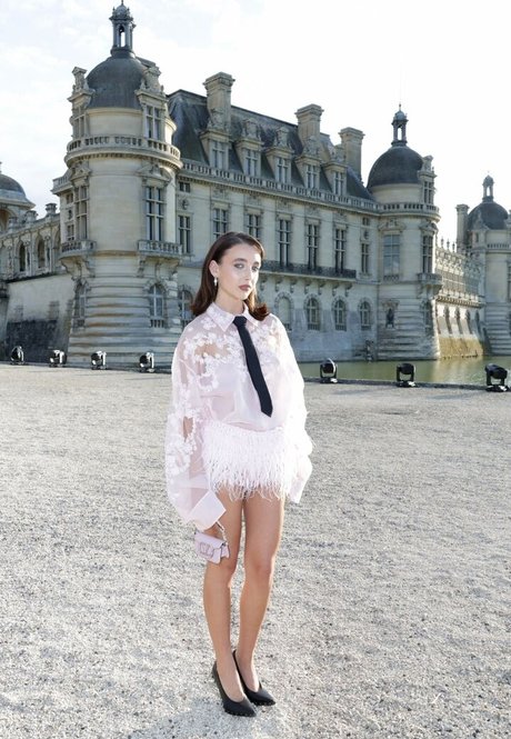 Emma Chamberlain xxx star picture