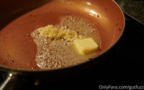 gutfuzz sexy model pics