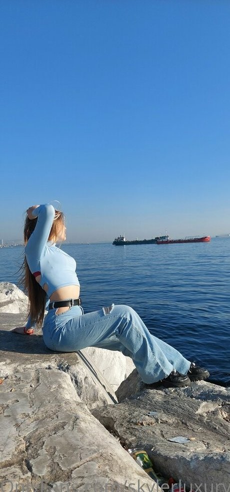 michelle milly high quality pornstar img