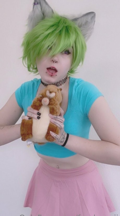 freebunnii model naked img