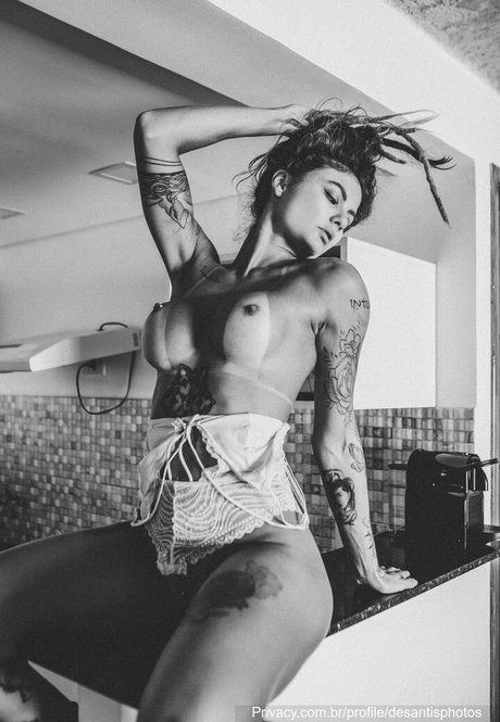 18 year old onlyfans hot naked img