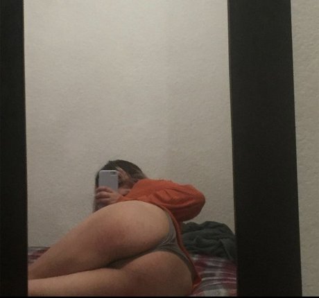 sar eliii hot star images