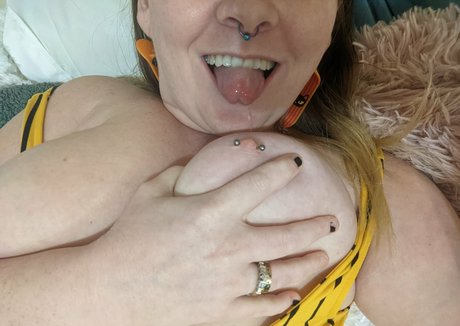 babe brunette onlyfans free nude picture