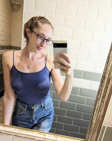 Ellie Hayden perfect model pics