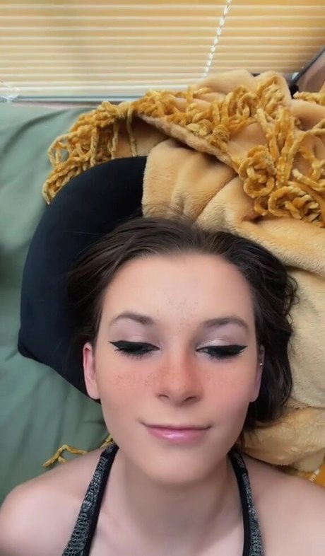 izassassin model hd gallery