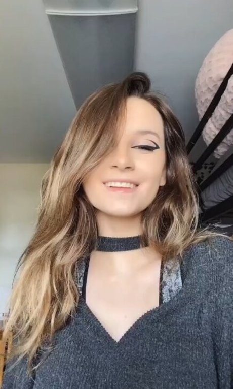 izassassin nudes star img