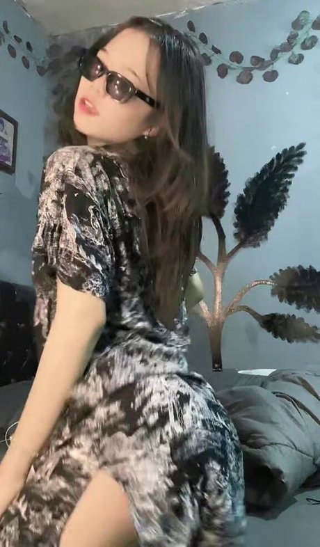 Deraanjela high quality star photo