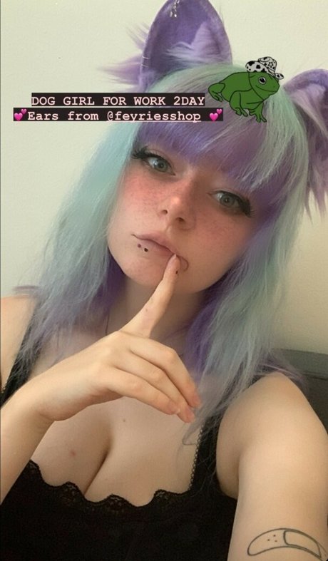 Realfrogg model hot gallery